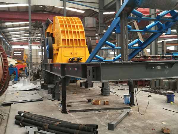 四川可移動(dòng)破碎機(jī)大概多少錢