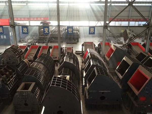 甘肅小型車載移動(dòng)破碎機(jī)電壓