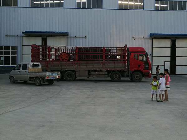 江蘇出售重錘破碎機(jī)高速