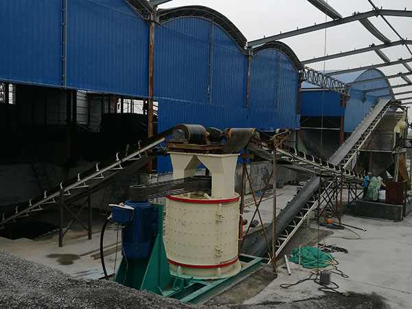 四川挖機(jī)重錘破碎機(jī)工作視頻