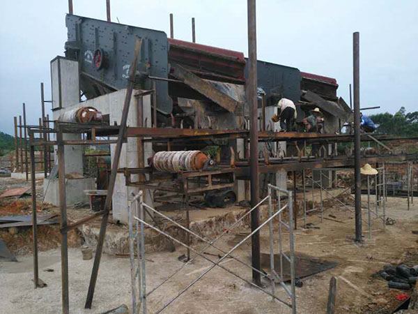 內(nèi)蒙古輪胎式移動破碎機(jī)介紹