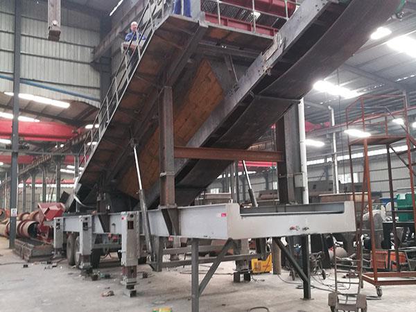 上海小型輪胎式移動(dòng)破碎機(jī)租賃