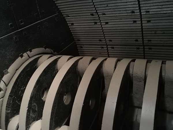 重慶簡易移動破碎機電壓