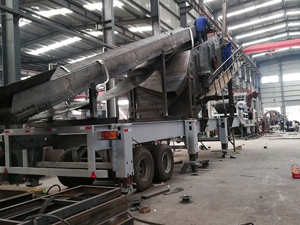 安徽小型輪胎式重錘破碎機(jī)視頻