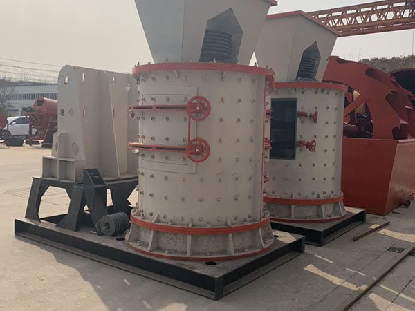 山西圓錐式重錘破碎機圖片