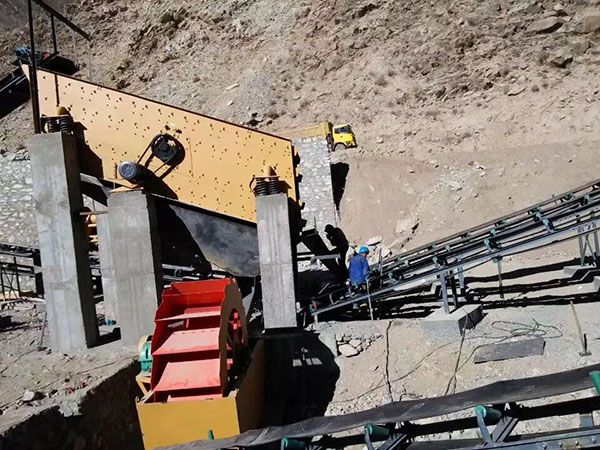 湖北履帶移動(dòng)破碎機(jī)銷售