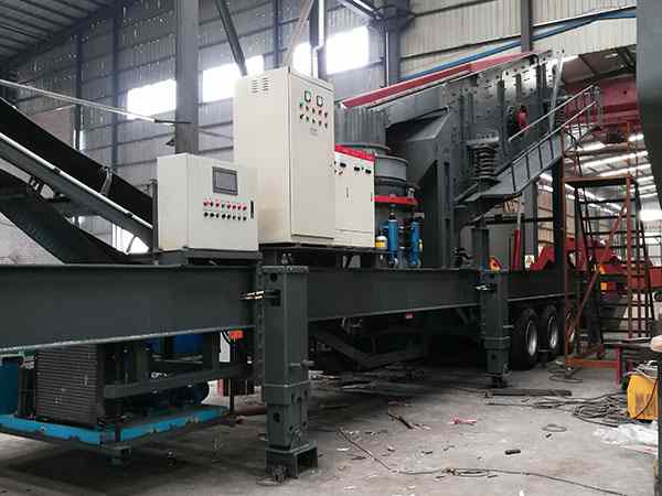 山西大形車(chē)載移動(dòng)破碎機(jī)圖片