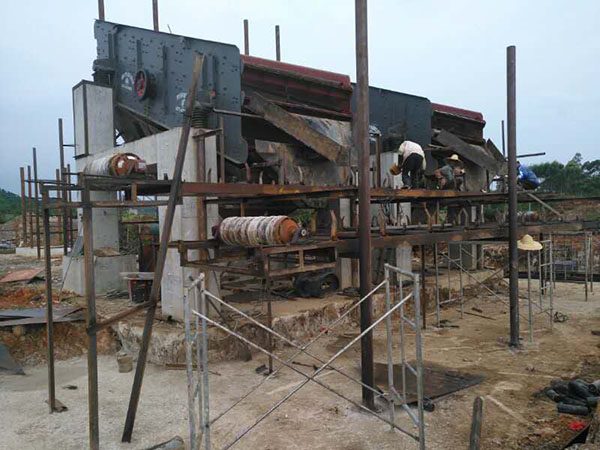 湖南哪里租重錘破碎機(jī)建筑垃圾