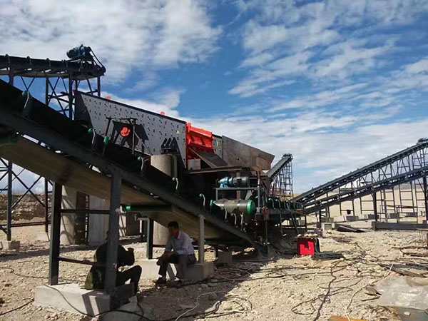 云南圓錐式移動(dòng)破碎機(jī)站報(bào)價(jià)