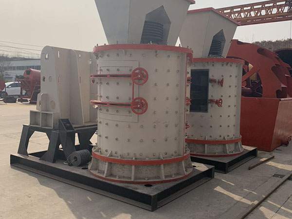 安徽移動碎石機(jī)重錘破碎機(jī)站多少錢