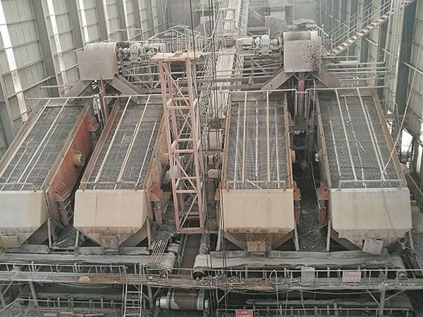 新疆小型車載重錘破碎機多少錢一臺