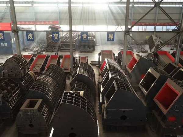 山西小型輪胎式移動破碎機(jī)生產(chǎn)廠家