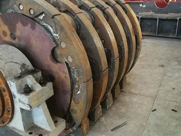 天津輪式移動(dòng)破碎機(jī)出售