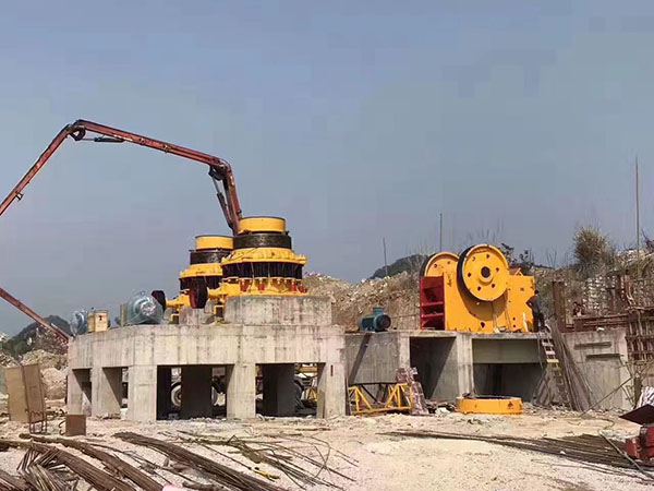 云南德國進(jìn)口移動(dòng)破碎機(jī)公司