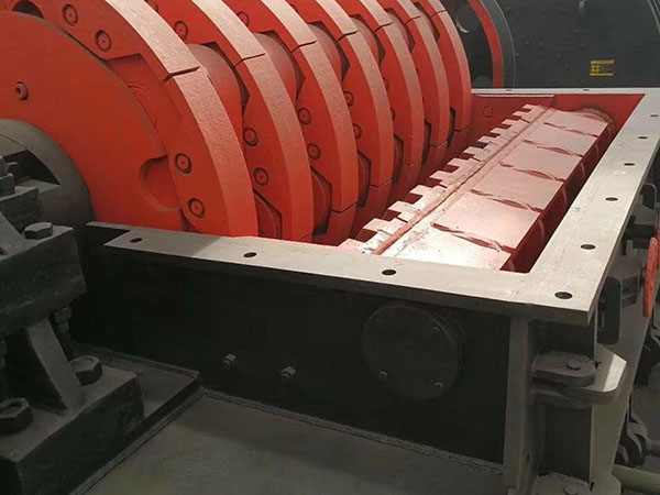 四川大型重錘破碎機(jī)和鄂式破碎機(jī)價(jià)格