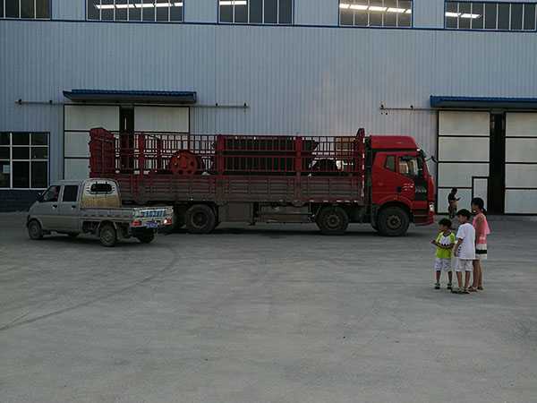 西藏購買移動破碎機(jī)進(jìn)口