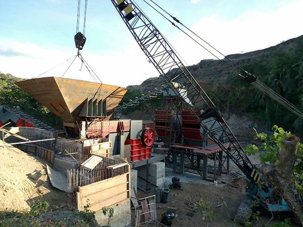 浙江挖機(jī)移動(dòng)破碎機(jī)的價(jià)格