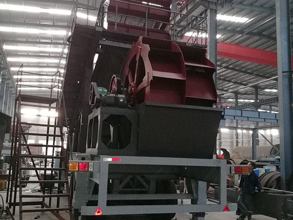 圓錐破移動式破碎機(jī)價格是多少