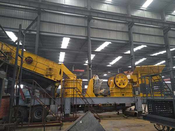 錘擊移動(dòng)破碎機(jī)高速